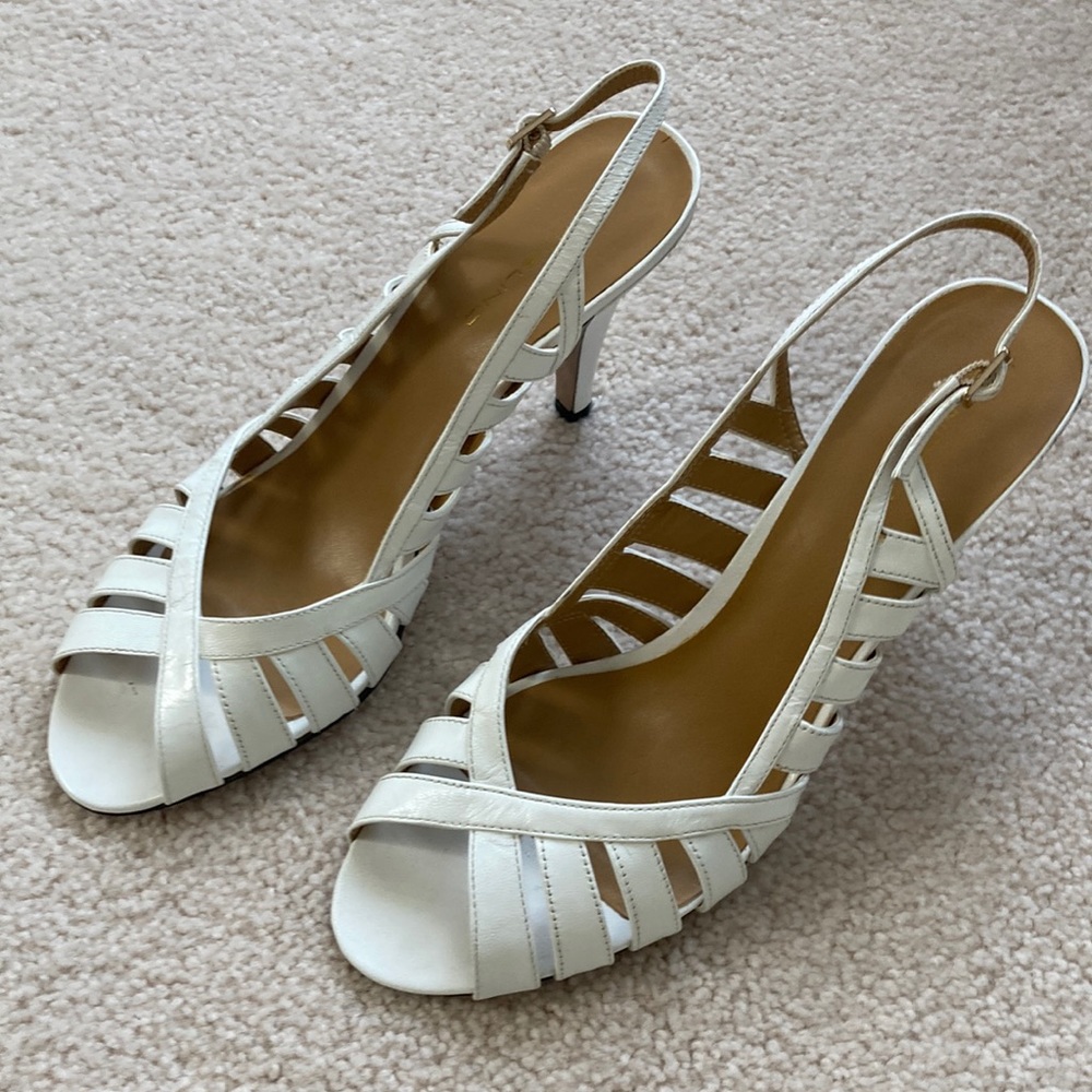New Bandolino White Strappy Down Low Sling Back Open Toe sandle 9M